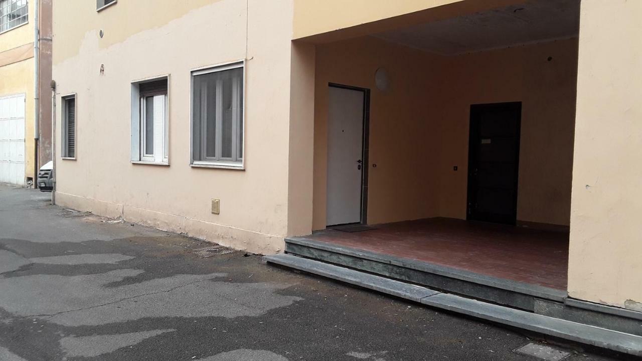 Archimede Lägenhet Pavia Exteriör bild