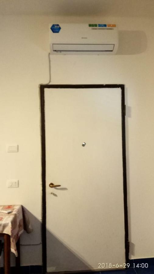 Archimede Lägenhet Pavia Exteriör bild